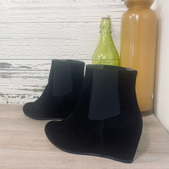 Stuart Weitzman Black Suede Nusocks Ankle Boots - Picture 3 of 15